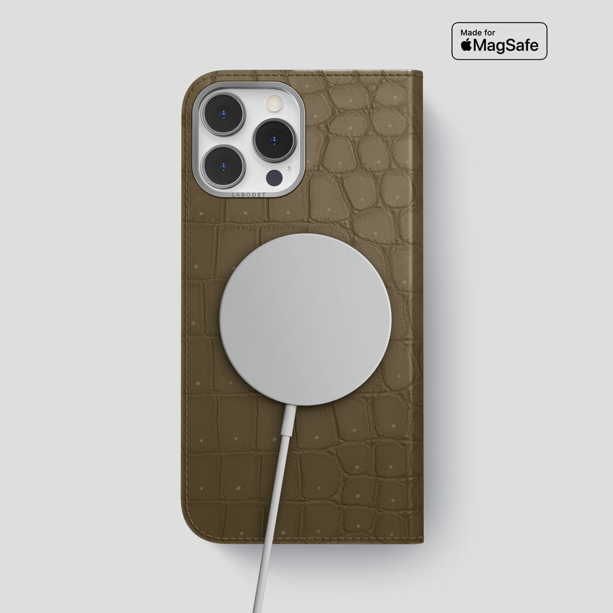Kaki-Green iPhone 15 Pro Folio Magsafe Case Porosus Crocodile with Steel Metal -3 | Kaki-Green-Steel