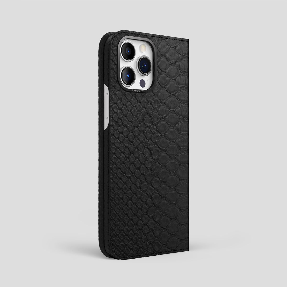 Black iPhone 15 Pro Max Folio Case Python with Black Metal -1 | Black-Black