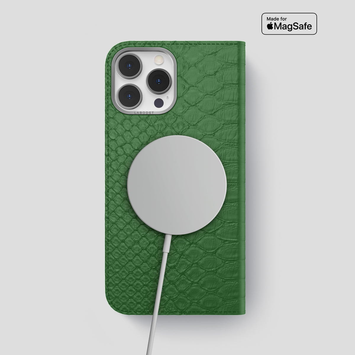 Green iPhone 15 Pro Max Folio Case Python with Steel Metal -3 | Green-Steel