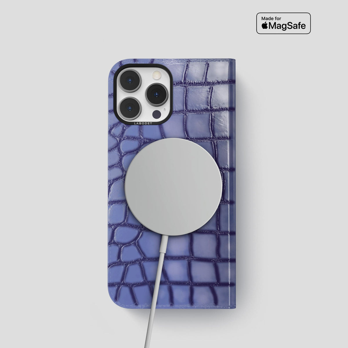 Lilac iPhone 15 Pro Folio Magsafe Case Patina Alligator with Black Metal -3 | Lilac-Black