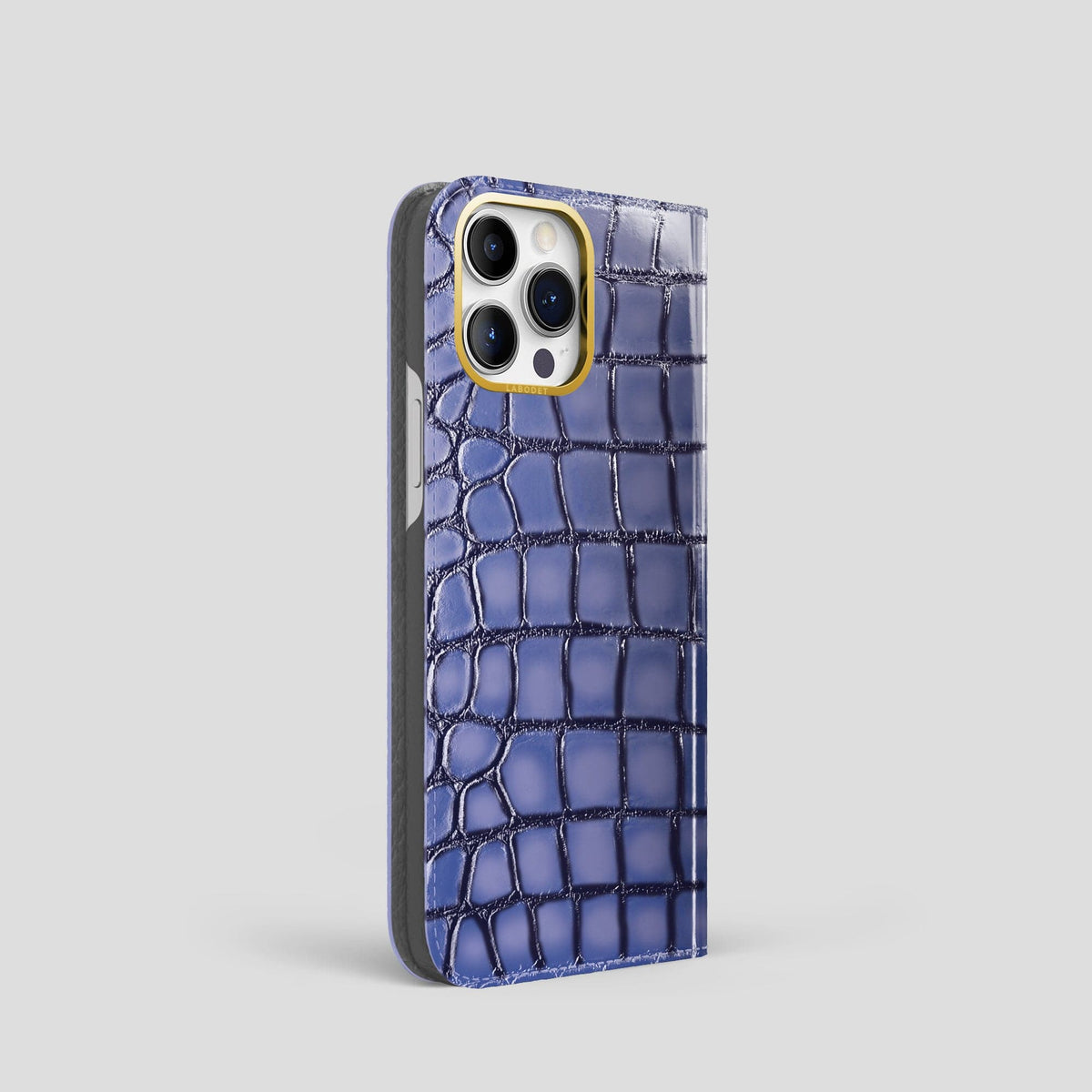 Lilac iPhone 15 Pro Folio Magsafe Case Patina Alligator with Gold Metal -1 | Lilac-Gold