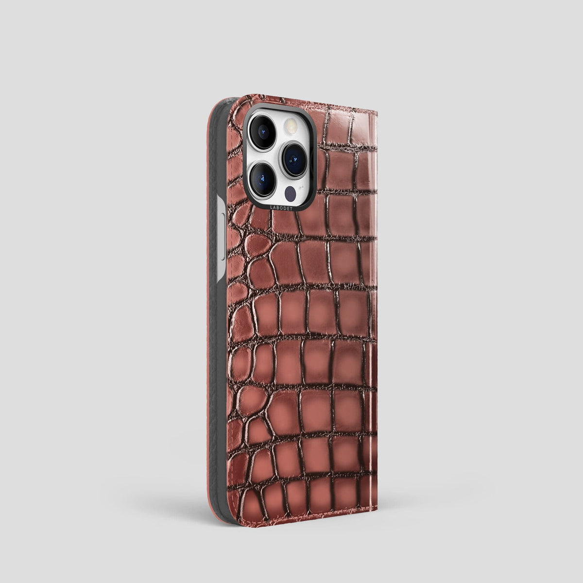 Wine-Sediment iPhone 15 Pro Folio Magsafe Case Patina Alligator with Black Metal -1 | Wine-Sediment-Black