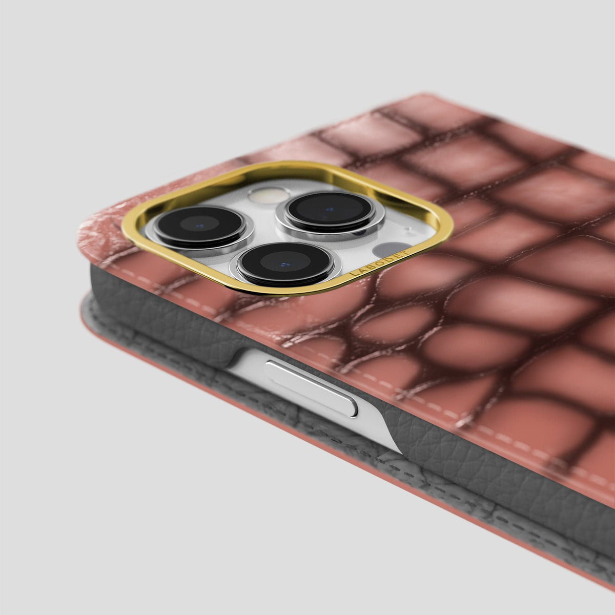 Wine-Sediment iPhone 15 Pro Folio Magsafe Case Patina Alligator with Gold Metal -5 | Wine-Sediment-Gold