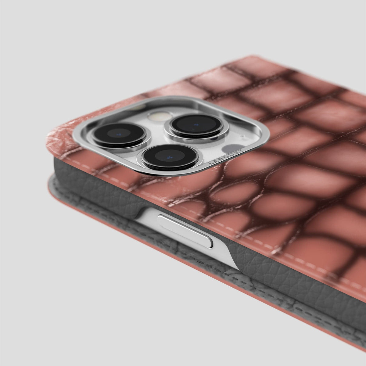Wine-Sediment iPhone 15 Pro Folio Magsafe Case Patina Alligator with Steel Metal -5 | Wine-Sediment-Steel