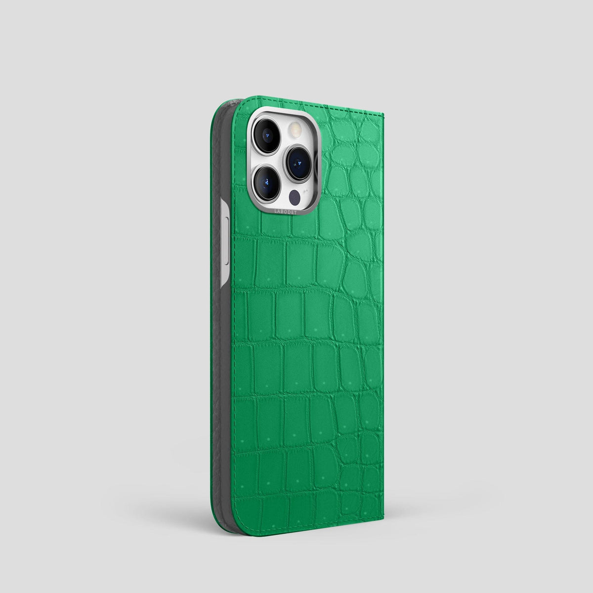 Cactus-Green iPhone 15 Pro Folio Magsafe Case Porosus Crocodile with Steel Metal -1 | Cactus-Green-Steel
