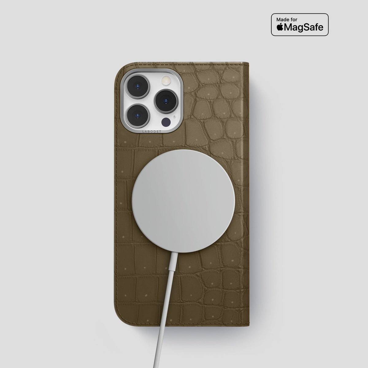Kaki-Green iPhone 15 Pro Folio Magsafe Case Porosus Crocodile with Steel Metal -3 | Kaki-Green-Steel
