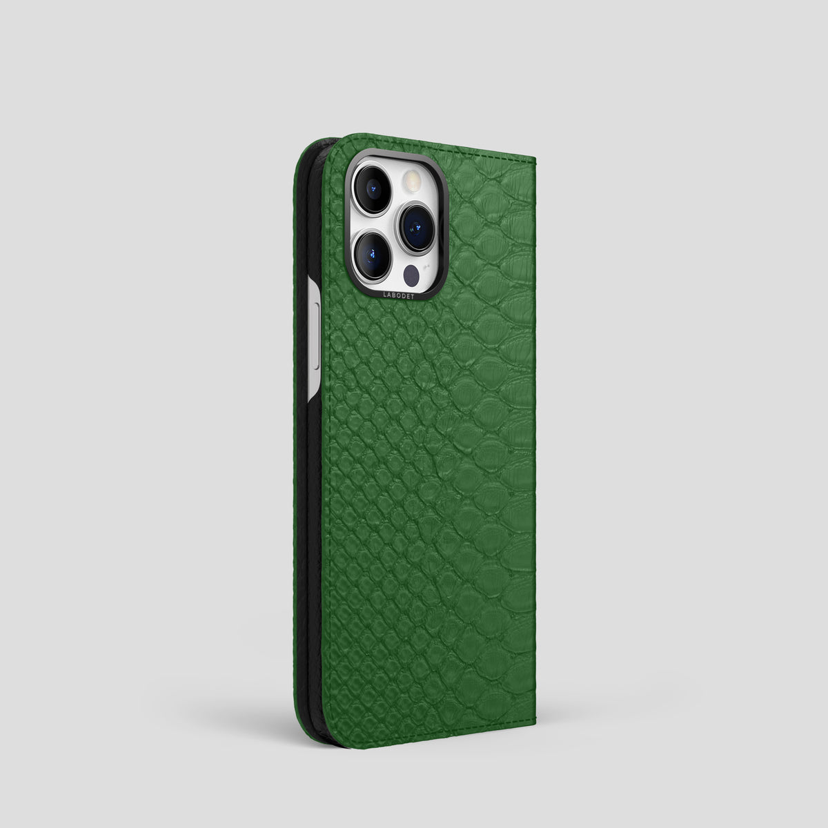 Green iPhone 15 Pro Folio Case Python with Black Metal -1 | Green-Black