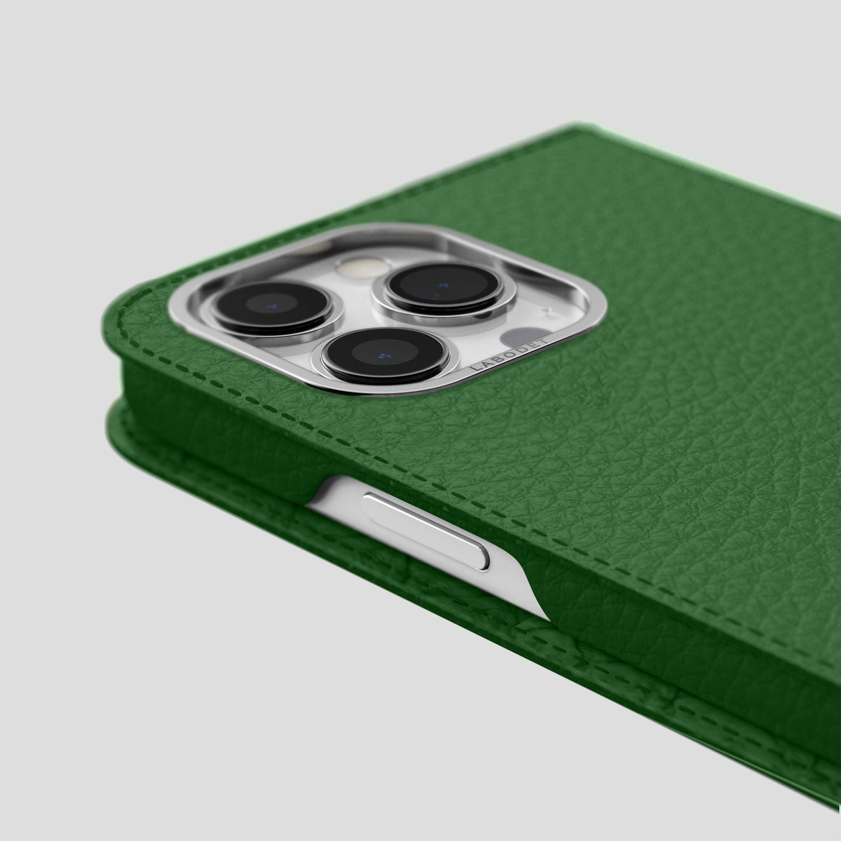 Dark Green iPhone 15 Pro Folio Magsafe Case Calf with Steel Metal -5 | Dark-Green-Steel