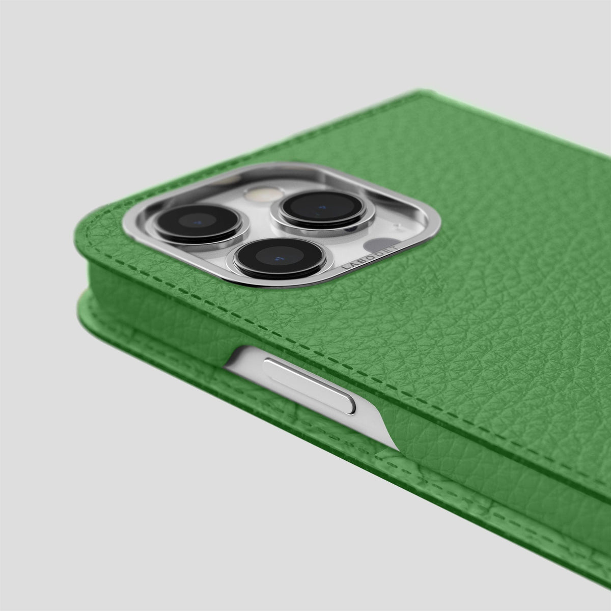 Herb iPhone 15 Pro Folio Magsafe Case Calf with Steel Metal -5 | Herb-Steel