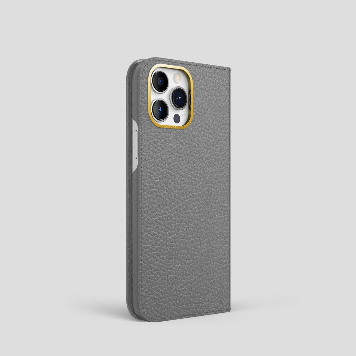Souris iPhone 15 Pro Folio Magsafe Case Calf with Gold Metal -1 | Souris-Gold