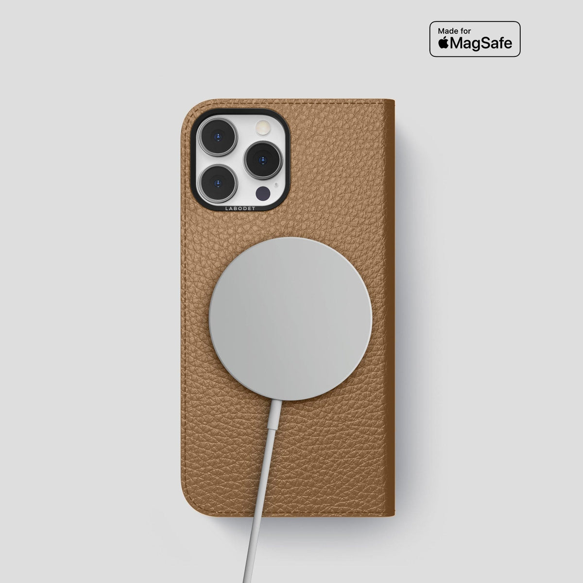 Taupe iPhone 15 Pro Folio Magsafe Case Calf with Black Metal -3 | Taupe-Black