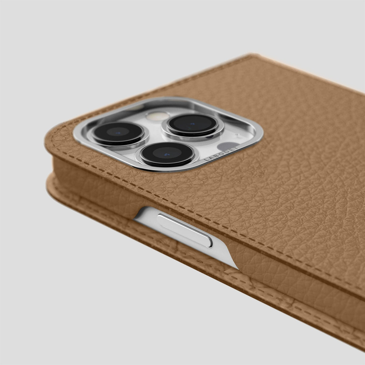 Taupe iPhone 15 Pro Folio Magsafe Case Calf with Steel Metal -5 | Taupe-Steel
