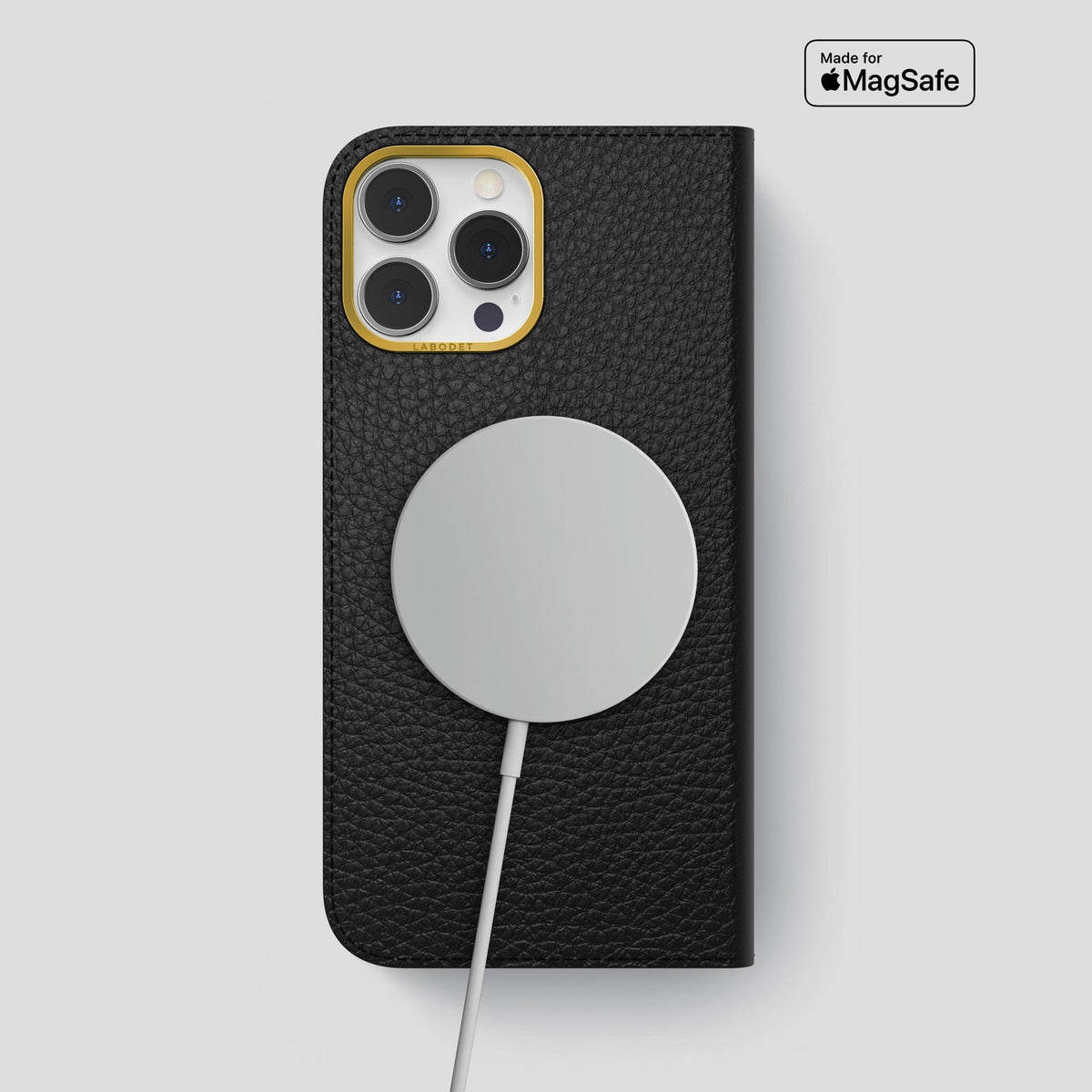 Black iPhone 15 Pro Max Folio Magsafe Case Calf with Gold Metal -3 | Black-Gold