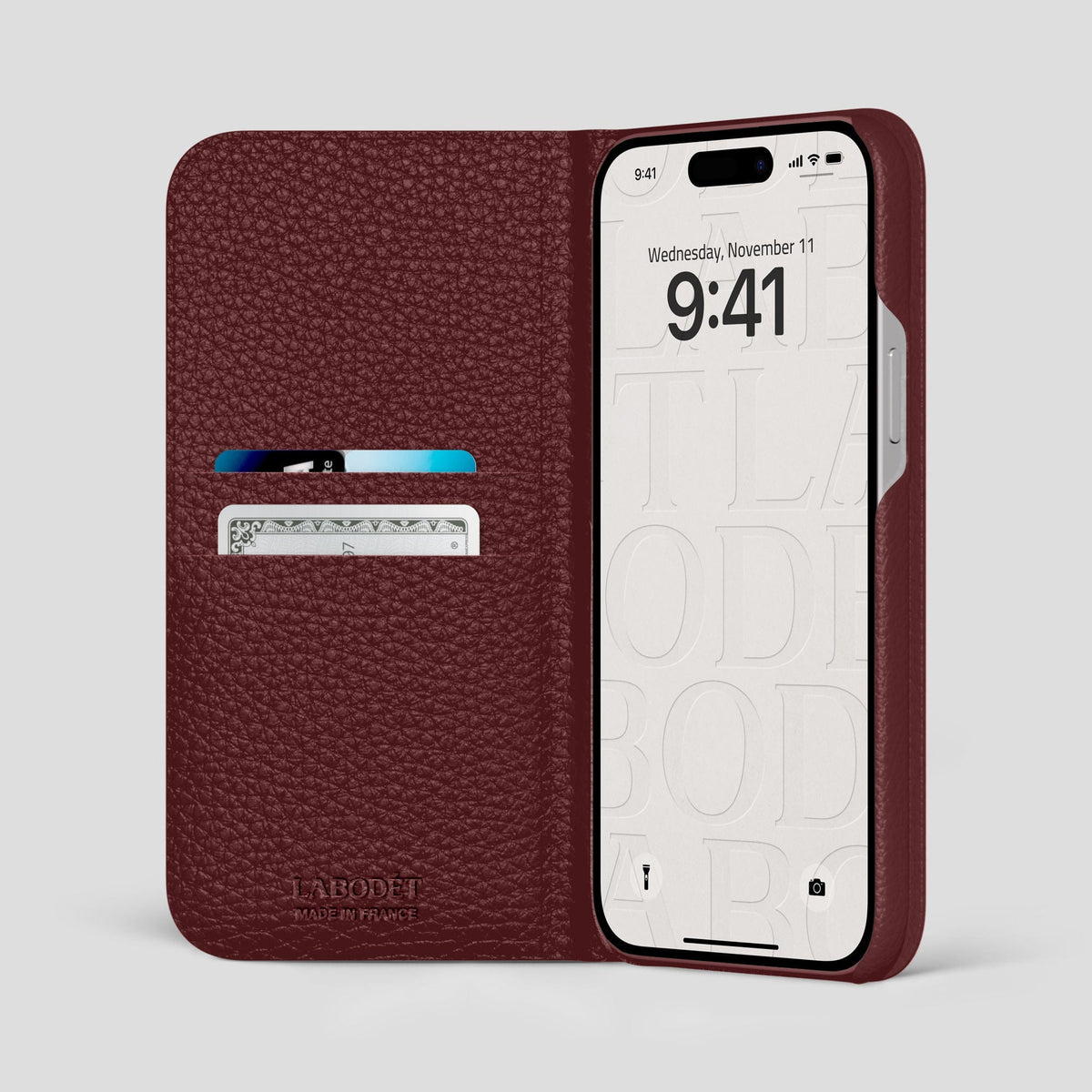 Bordeaux iPhone 15 Pro Max Folio Magsafe Case Calf with Gold Metal -2 | Bordeaux-Gold
