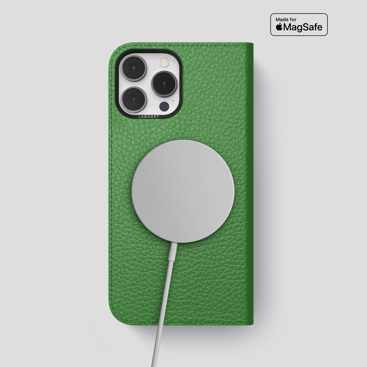 Herb iPhone 15 Pro Max Folio Magsafe Case Calf with Black Metal -3 | Herb-Black