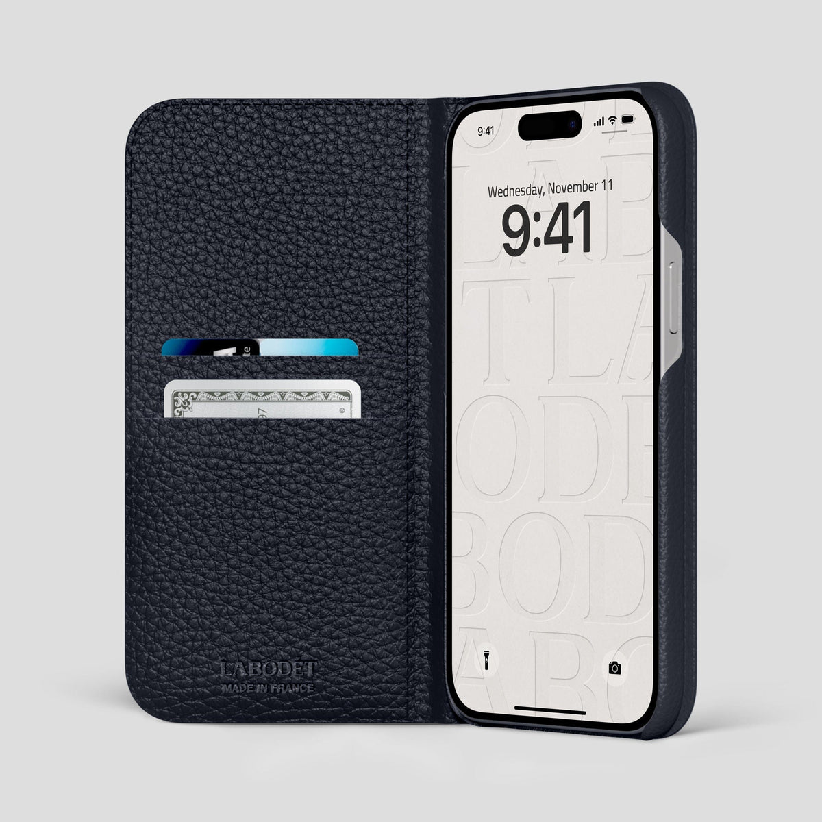 Marine iPhone 15 Pro Max Folio Magsafe Case Calf with Black Metal -2 | Marine-Black