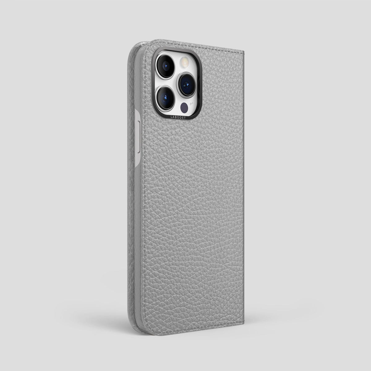 Nuage iPhone 15 Pro Max Folio Magsafe Case Calf with Black Metal -1 | Nuage-Black