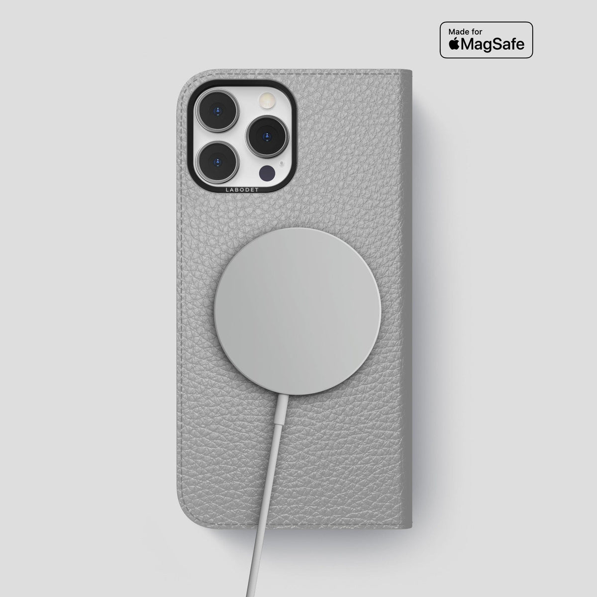 Nuage iPhone 15 Pro Max Folio Magsafe Case Calf with Black Metal -3 | Nuage-Black
