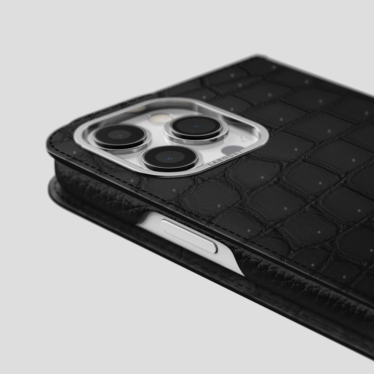 Black iPhone 15 Pro Max Folio Case Porosus Crocodile with Steel Metal -5 | Black-Steel