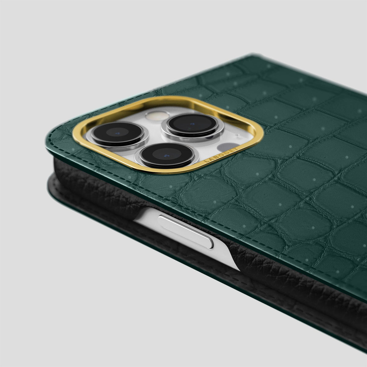 Dark-Forest iPhone 15 Pro Max Folio Case Porosus Crocodile with Gold Metal -5 | Dark-Forest-Gold