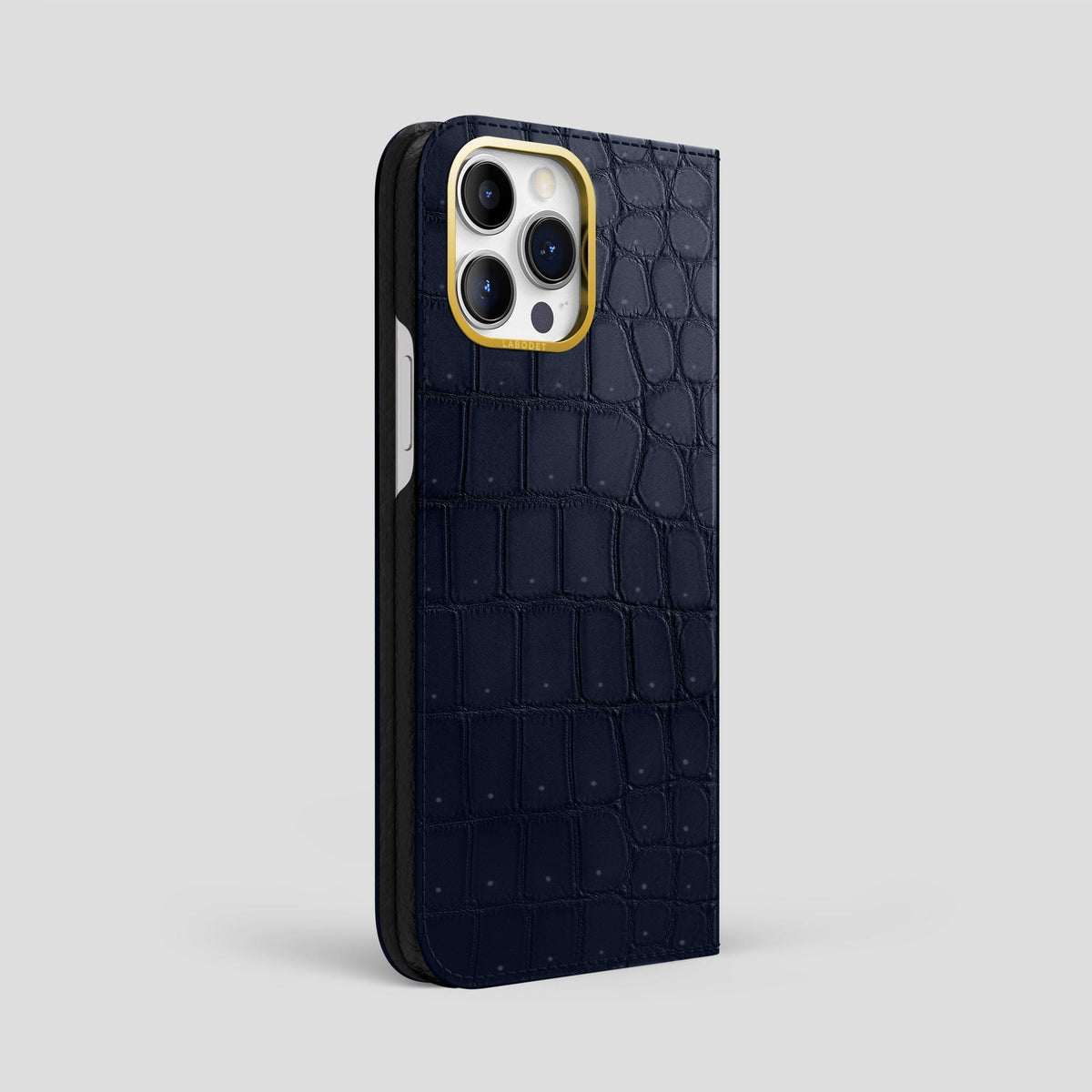 Deep Blue Sea iPhone 15 Pro Max Folio Case Porosus Crocodile with Gold Metal -1 | Deep-Blue-Sea-Gold