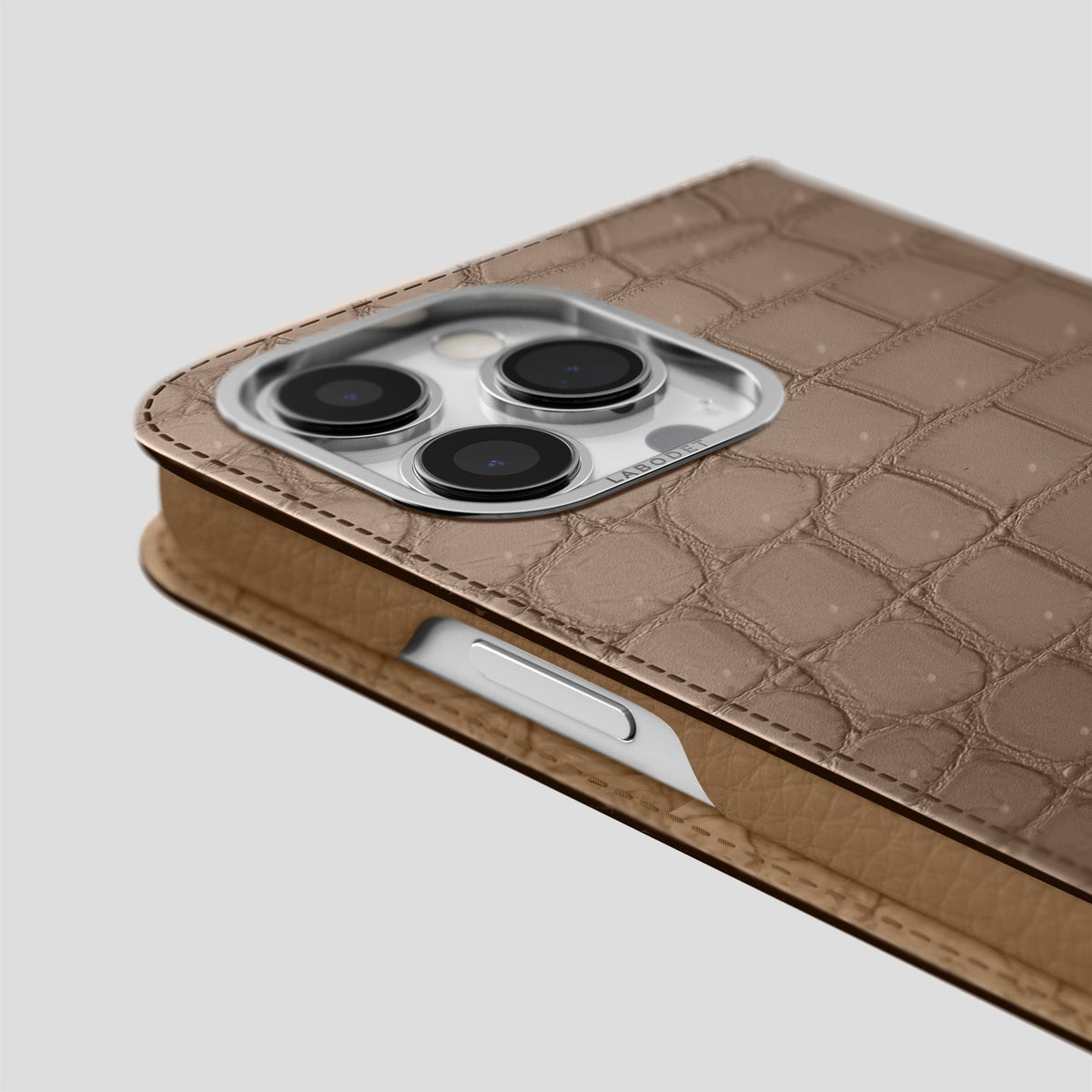 Fur-Brown iPhone 15 Pro Max Folio Case Porosus Crocodile with Steel Metal -5 | Fur-Brown-Steel
