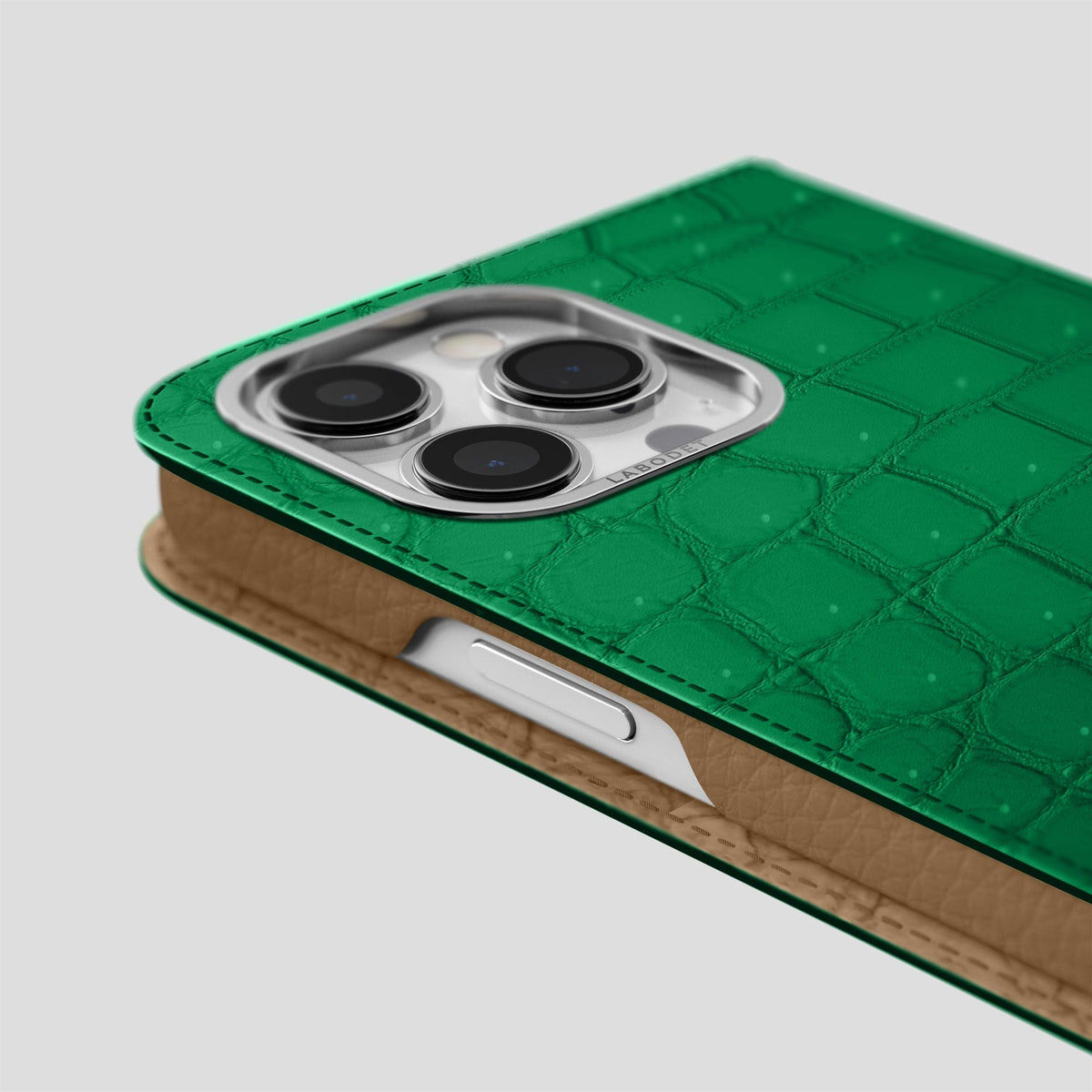 Cactus-Green iPhone 15 Pro Folio Case Porosus Crocodile with Steel Metal -5 | Cactus-Green-Steel