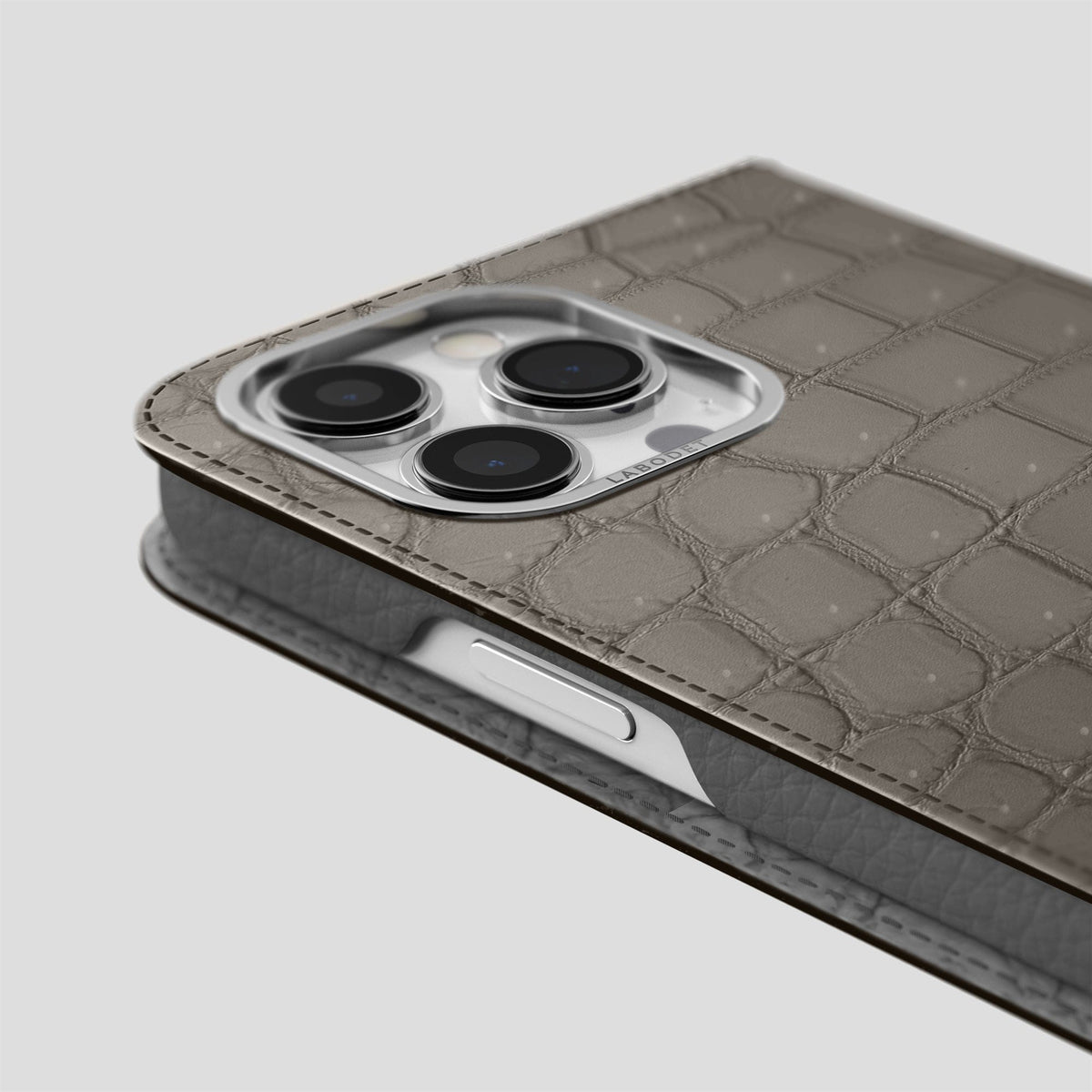 Lava-Stone iPhone 15 Pro Folio Case Porosus Crocodile with Steel Metal -5 | Lava-Stone-Steel