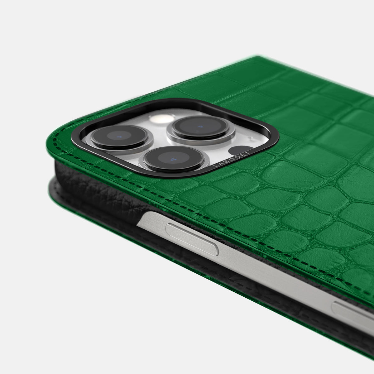 Forest-Green iPhone 16 Pro Folio Case In Alligator with Black Metal -5 | Forest-Green-Black