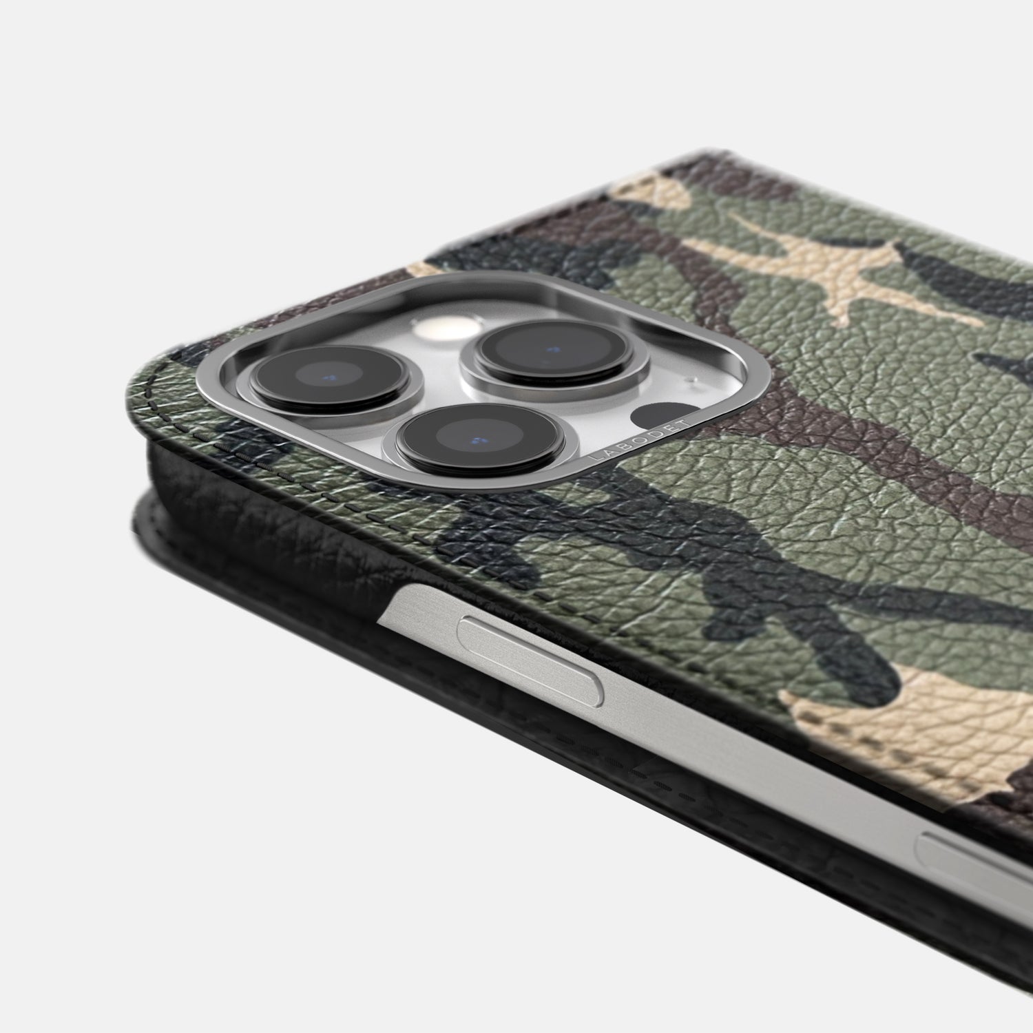 Camouflage iPhone 16 Pro Folio Case Calf with Steel Metal -5 | Camouflage-Steel