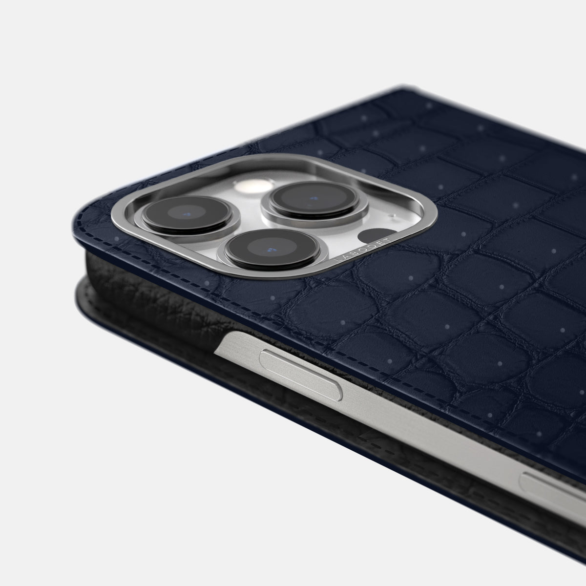 Deep Blue Sea iPhone 16 Pro Max Folio Case Porosus Crocodile with Steel Metal -5 | Deep-Blue-Sea-Steel