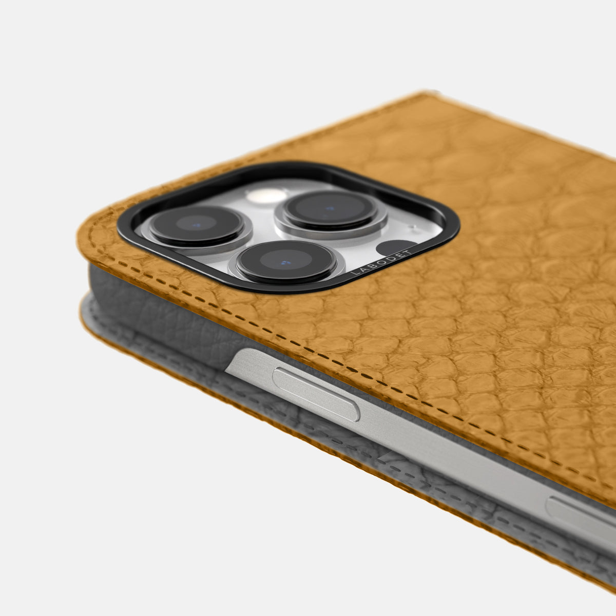 Honey iPhone 16 Pro Max Folio Case Python with Black Metal -5 | Honey-Black