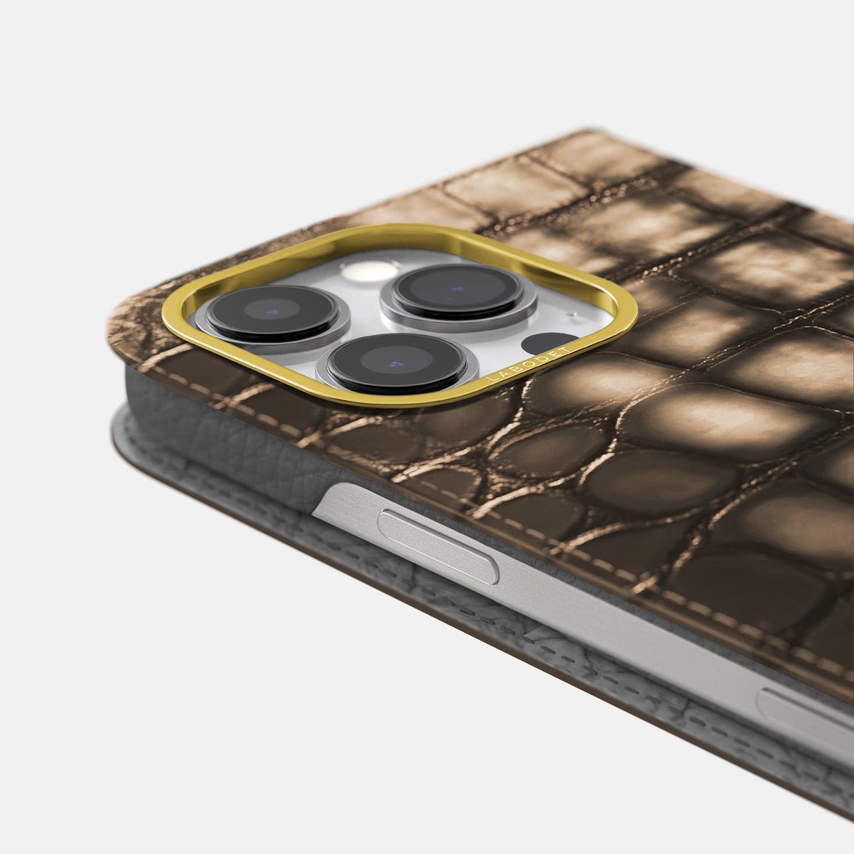 Etoupe iPhone 16 Pro Folio Magsafe Case Patina Alligator with Gold Metal -5 | Etoupe-Gold