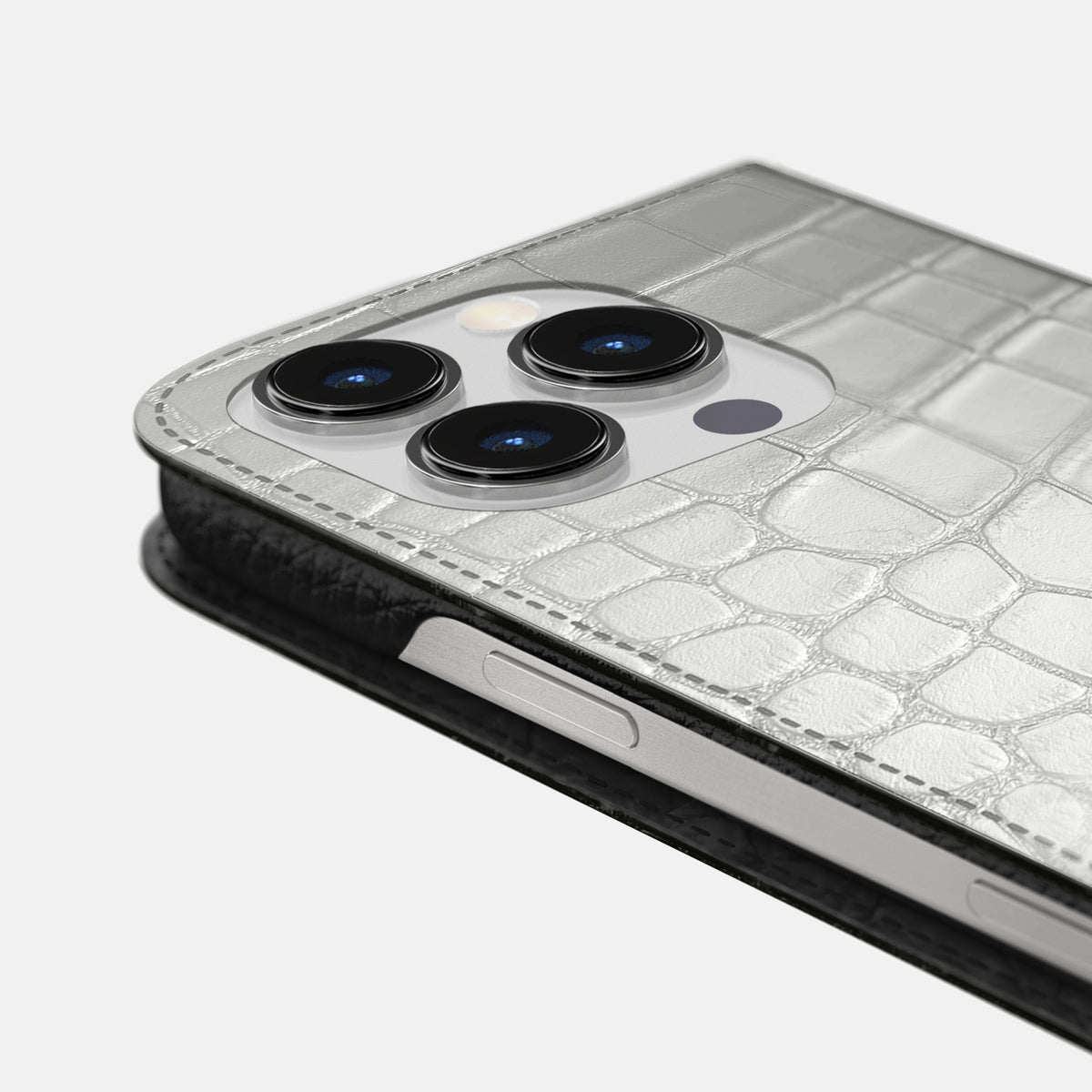 Pearlized-White iPhone 16 Pro Max Folio Case Alligator -5 | Pearlized-White