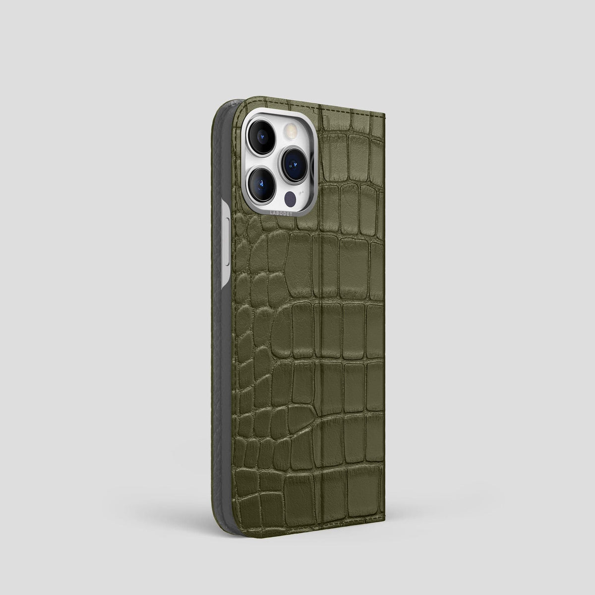 Kaki-Green iPhone 15 Pro Folio Stand Alligator with Steel Metal -1 | Kaki-Green-Steel