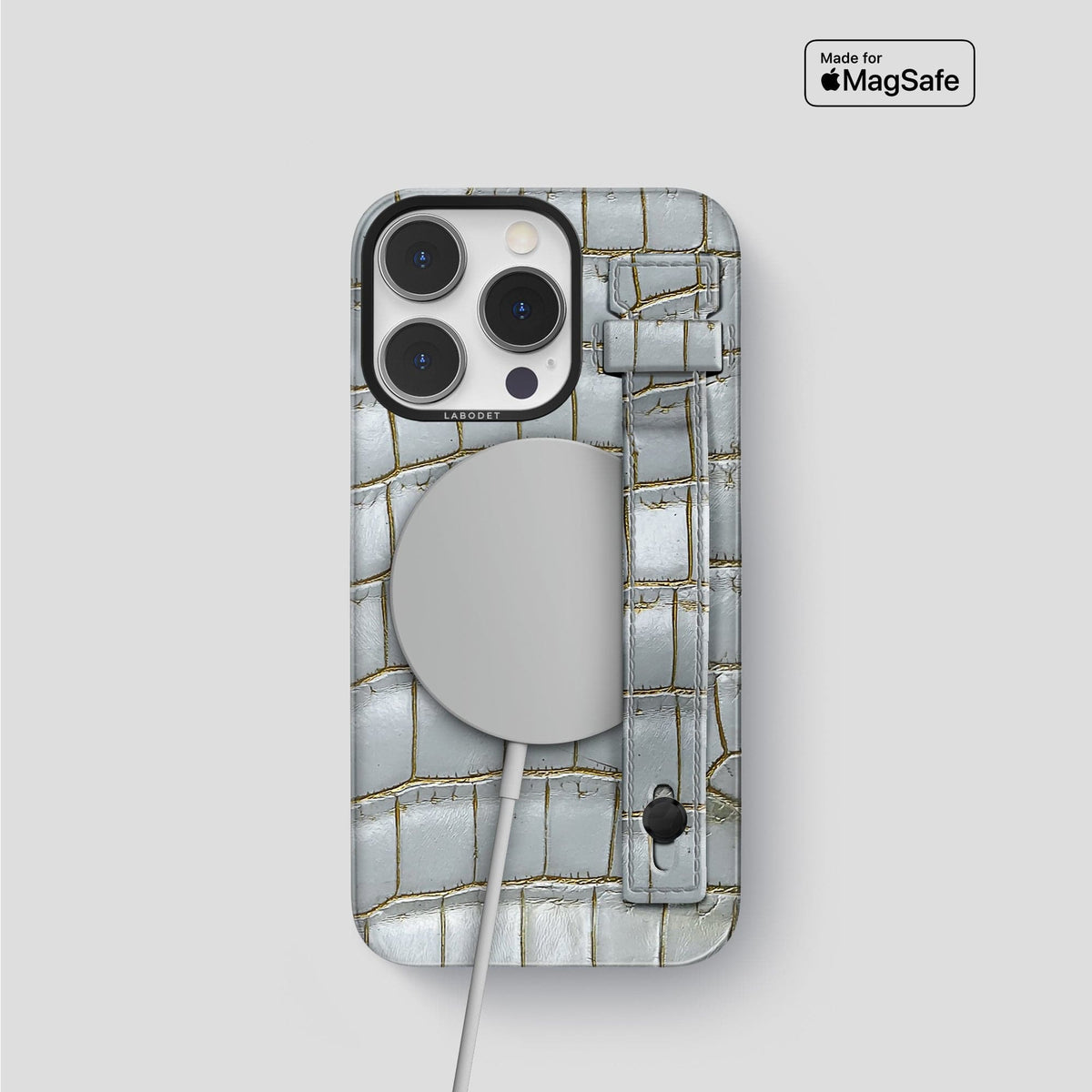 Arctic iPhone 15 Pro Hand Strap Case Himalayan Crocodile with Black Metal -4 | Arctic-Black
