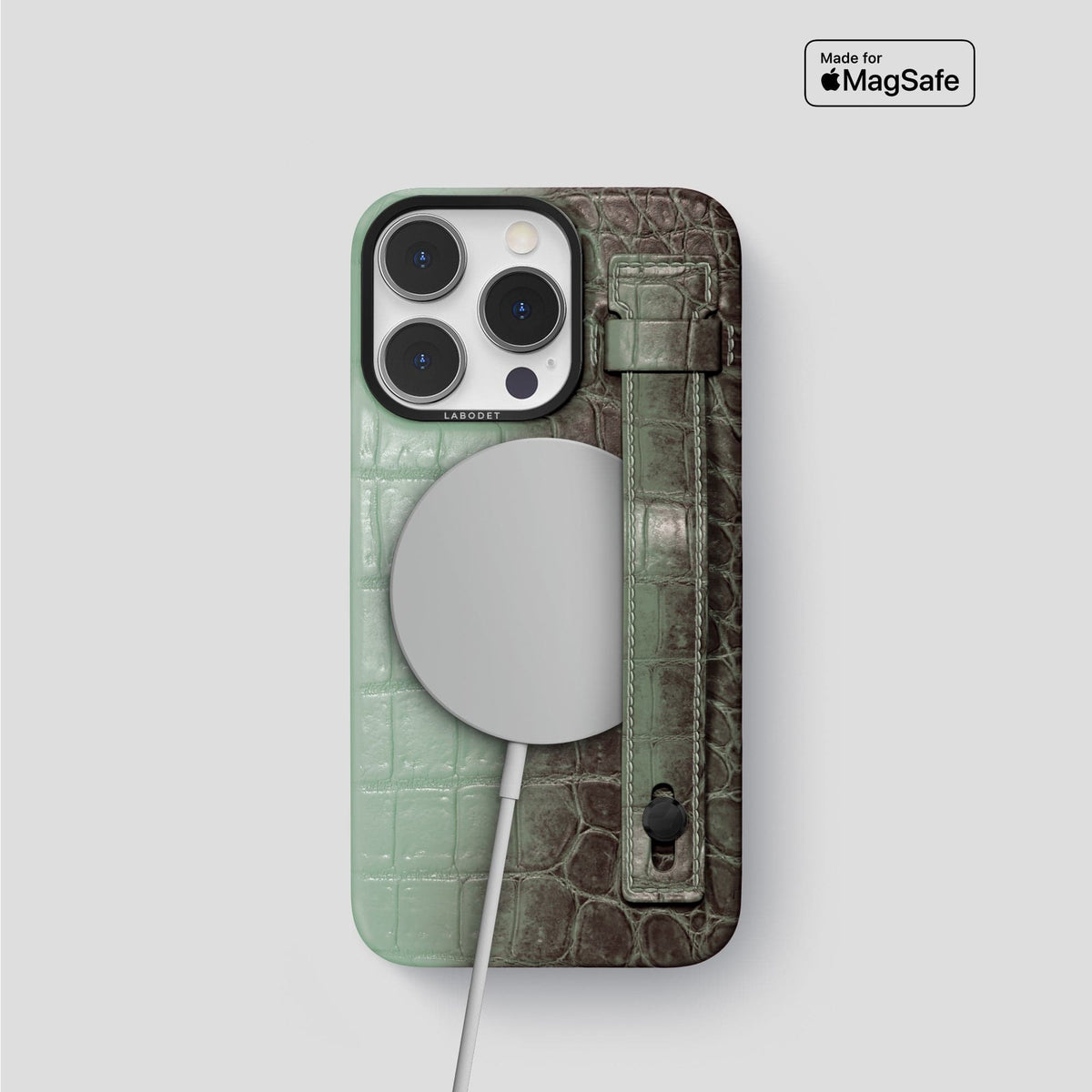Pistachio iPhone 15 Pro Hand Strap Case Himalayan Crocodile with Black Metal -4 | Pistachio-Black