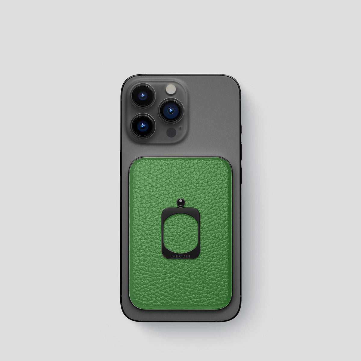 Herb iPhone 15 Pro MagSafe Ring Calf with Black Metal -2 | Herb-Black