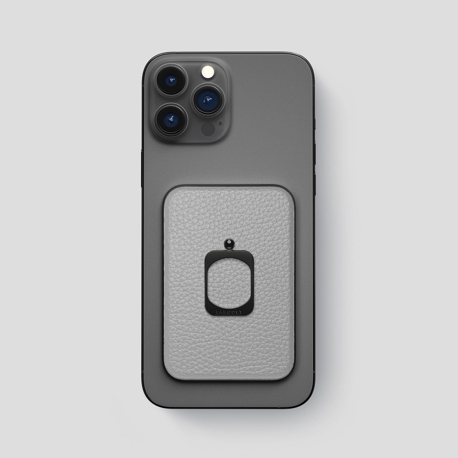 Nuage iPhone 15 Pro Max MagSafe Ring Calf with Black Metal -2 | Nuage-Black
