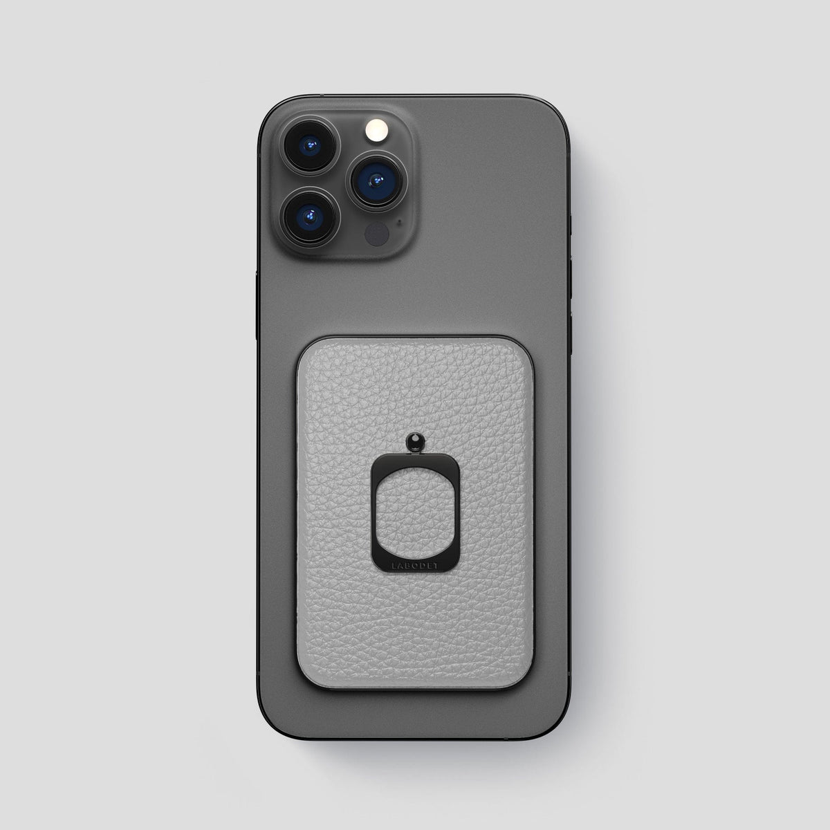 Nuage iPhone 15 Pro Max MagSafe Ring Calf with Black Metal -2 | Nuage-Black