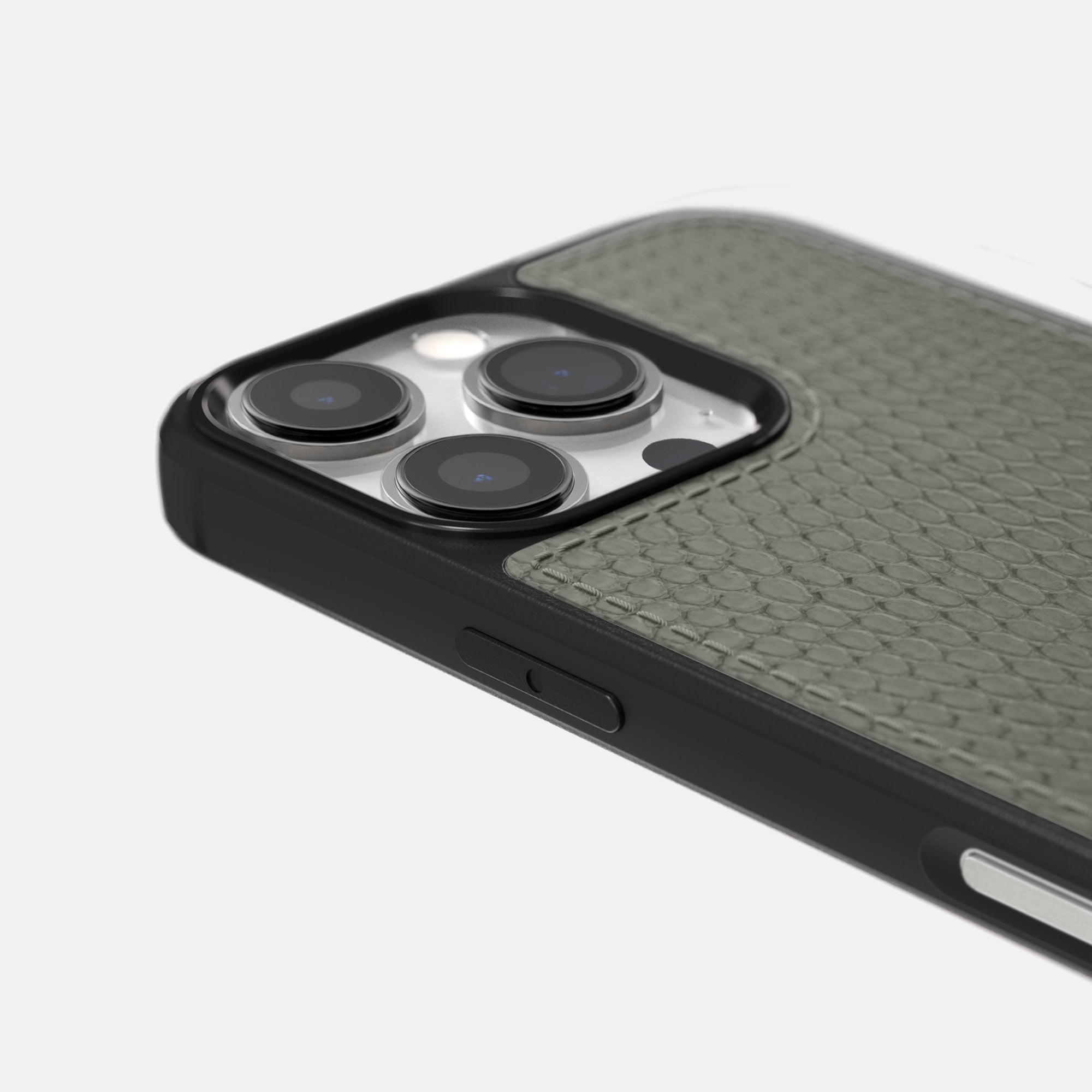 Sport Case For iPhone 16 Pro Max In Lizard – Labodet