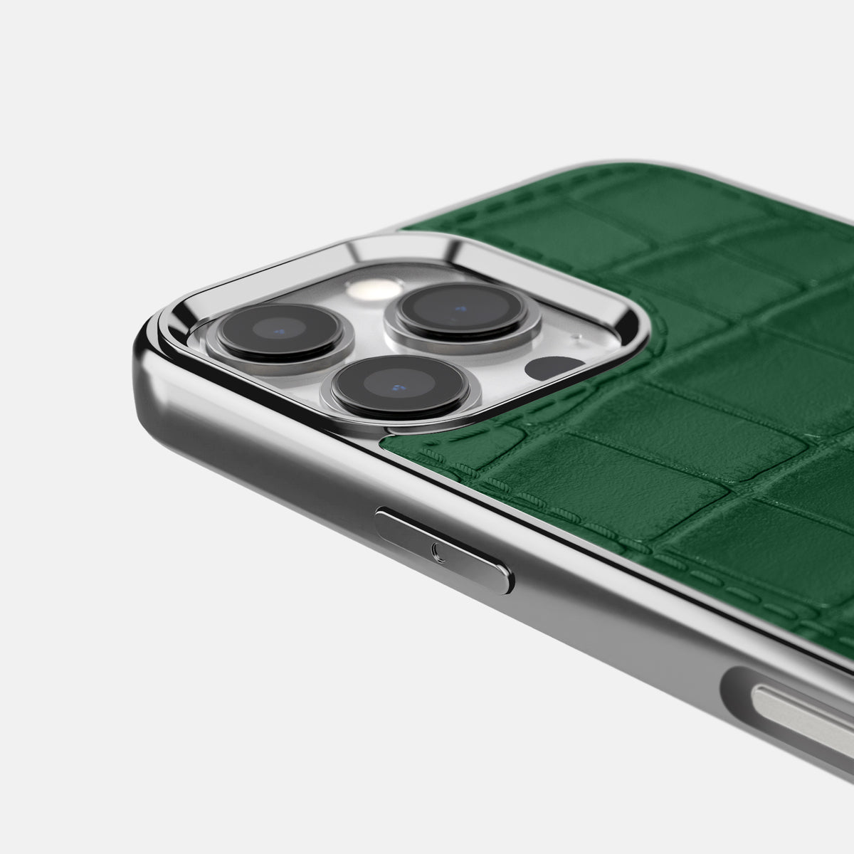 Forest-Green iPhone 16 Pro Metallic Sport Case In Alligator with Steel -5 | Forest-Green-Steel
