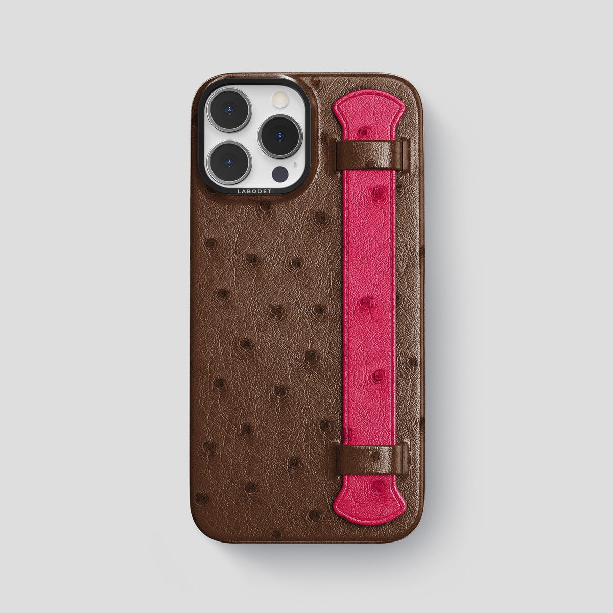 Chocolate-Bordeaux iPhone 14 Pro Max Handle Case Colore Ostrich with Black Metal -1 | Chocolate-Bordeaux-Black