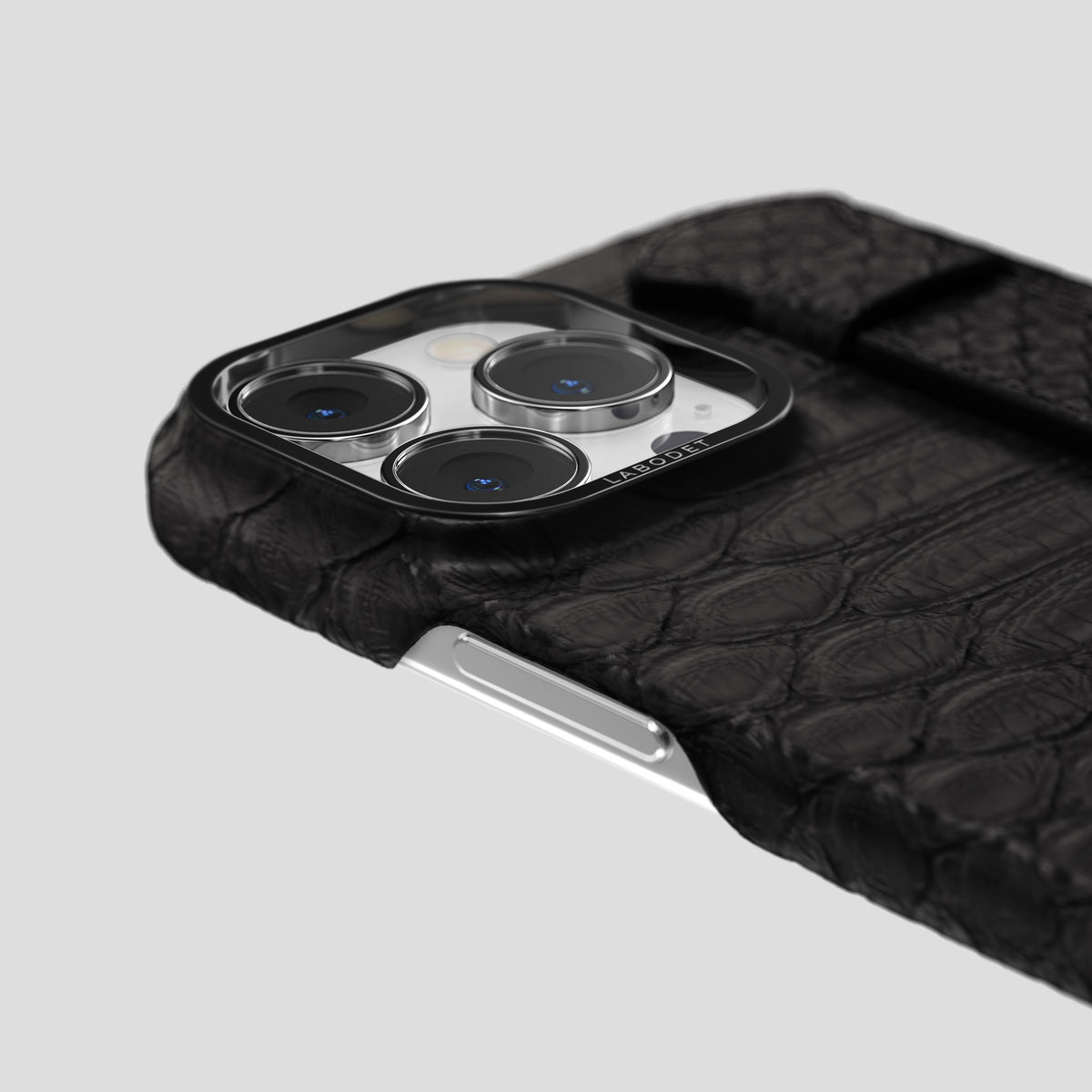 Black iPhone 15 Pro Max Handle Case Python with Black Metal -6 | Black-Black