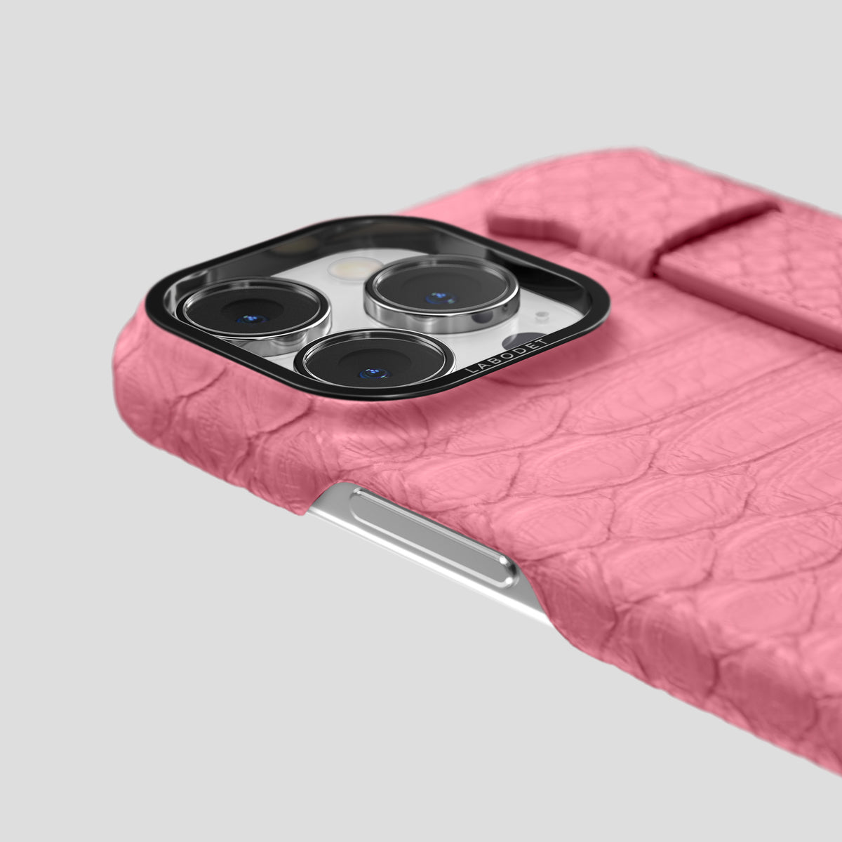 Pink iPhone 15 Pro Max Handle Case Python with Black Metal -6 | Pink-Black