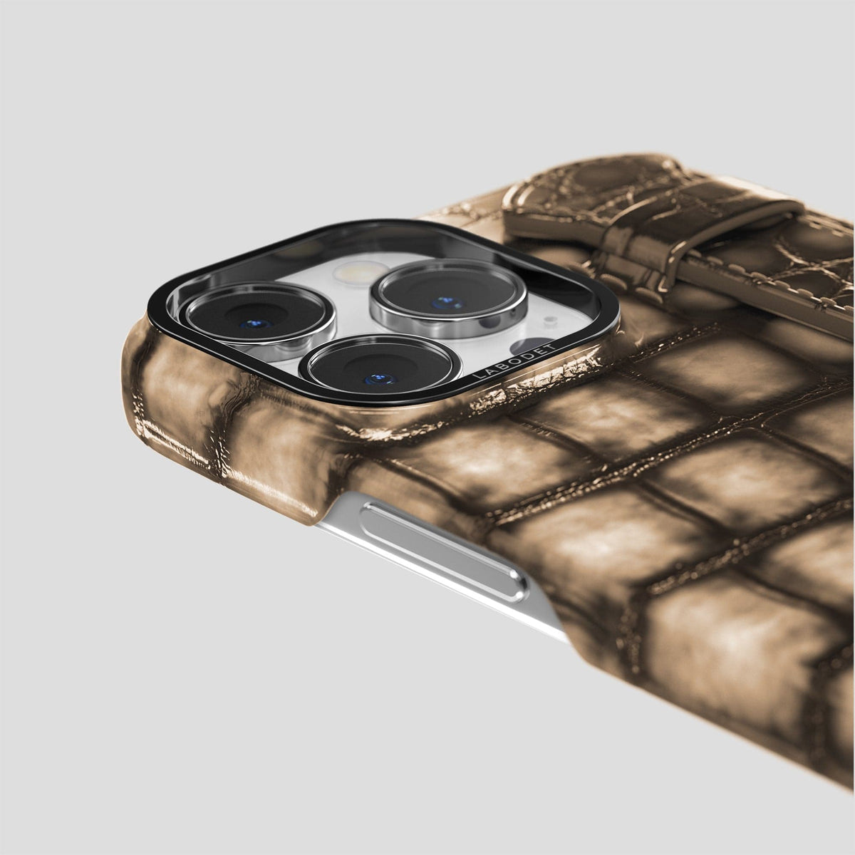 Etoupe iPhone 15 Pro Max Strap Case Patina Alligator with Black Metal -6 | Etoupe-Black