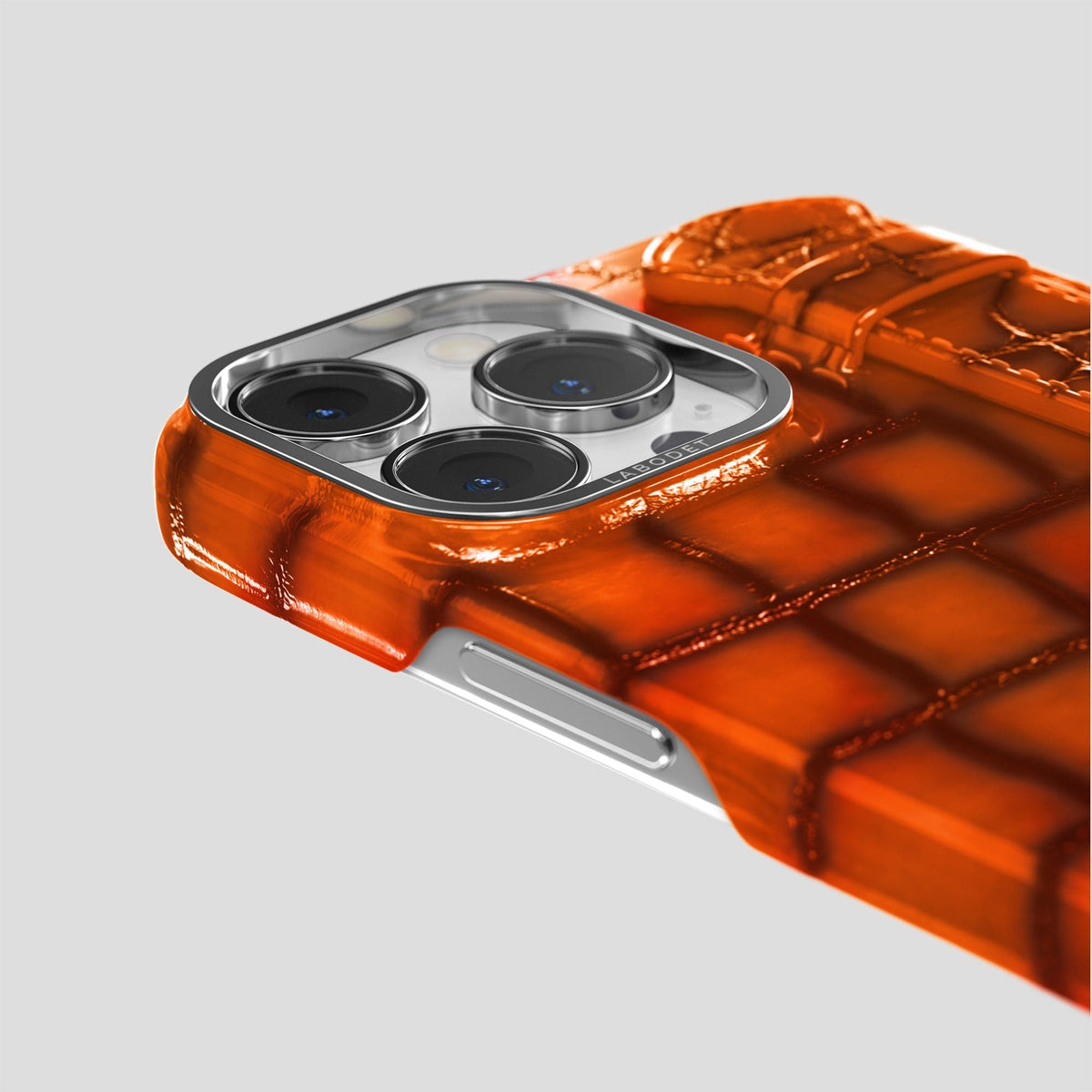 Clay-Court iPhone 15 Pro Strap Case Patina Alligator with Steel Metal -6 | Clay-Court-Steel