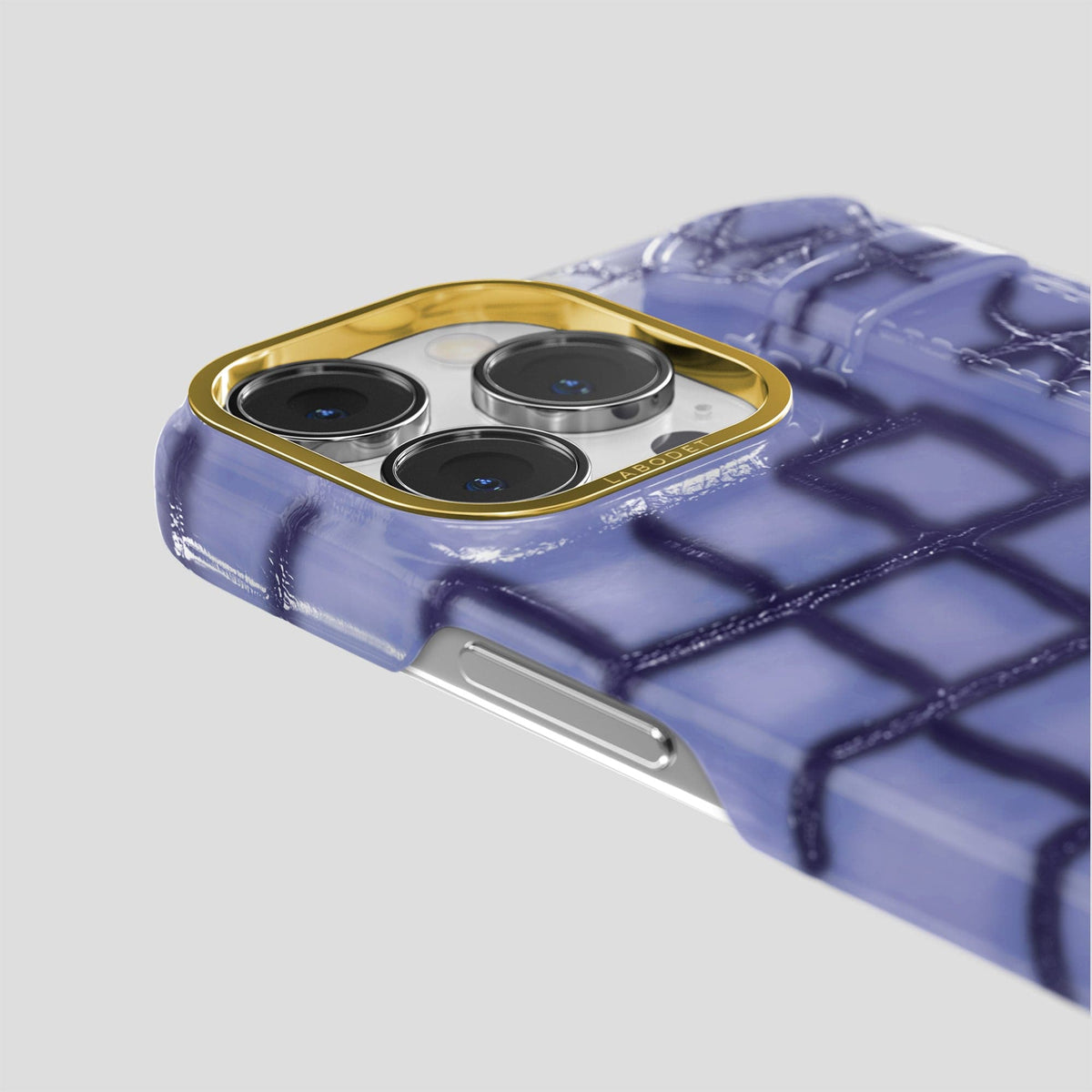Lilac iPhone 15 Pro Strap Case Patina Alligator with Gold Metal -6 | Lilac-Gold