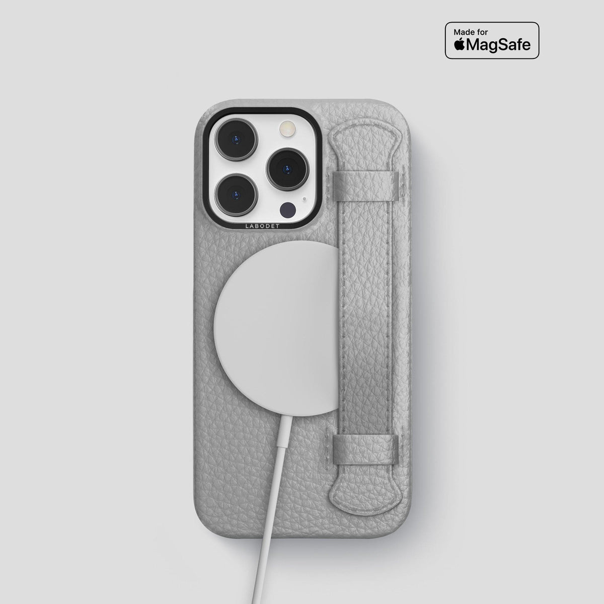 Nuage iPhone 15 Pro Strap Case Calf with Black Metal -5 | Nuage-Black