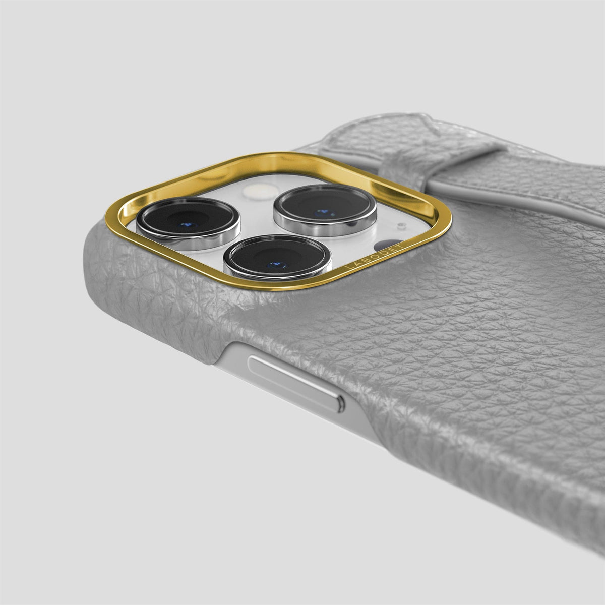 Nuage iPhone 15 Pro Max Strap Case Calf with Gold Metal -6 | Nuage-Gold